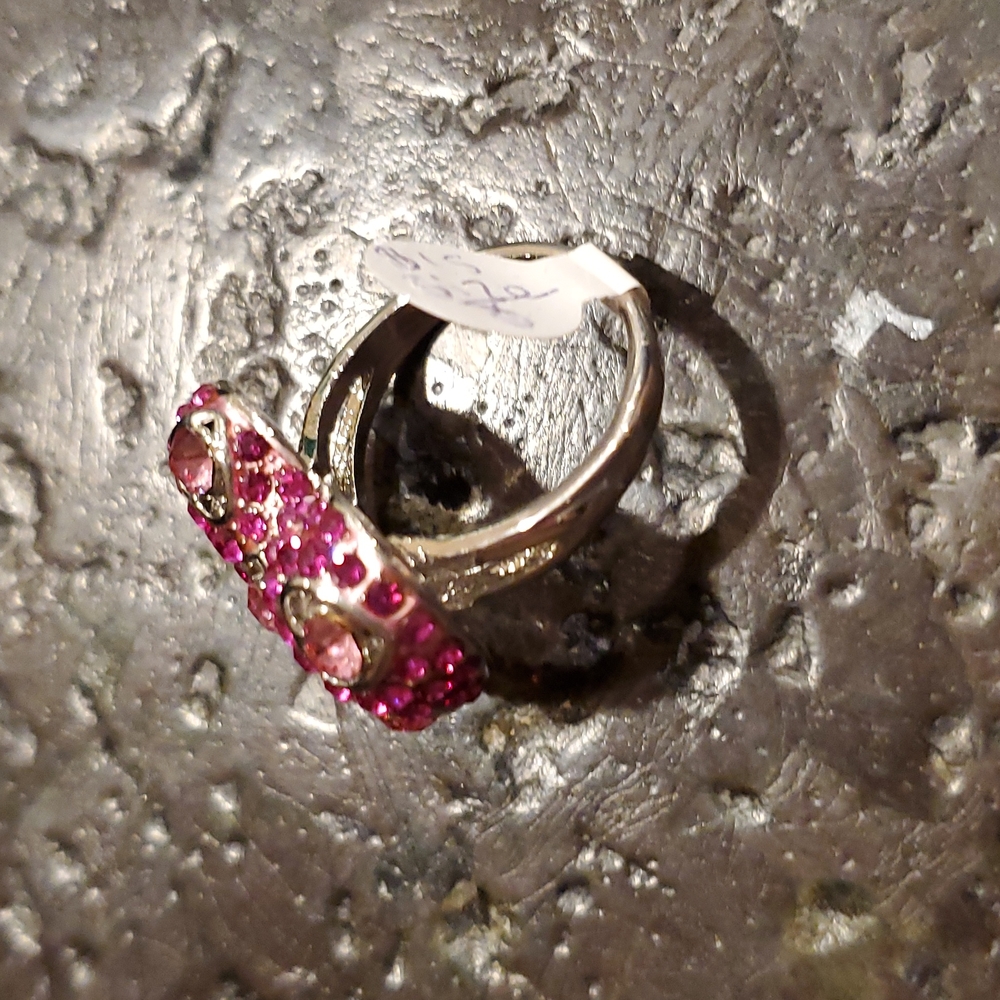 Pink Rhinestone Heart Ring Size 8 - Picture 3 of 3